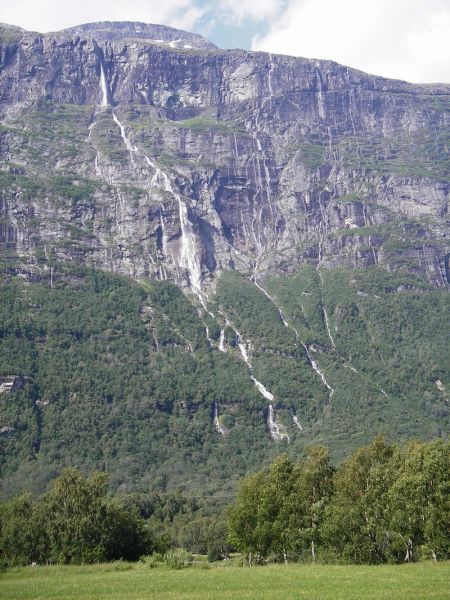 10-najwiekszych-wodospadow-w-europie